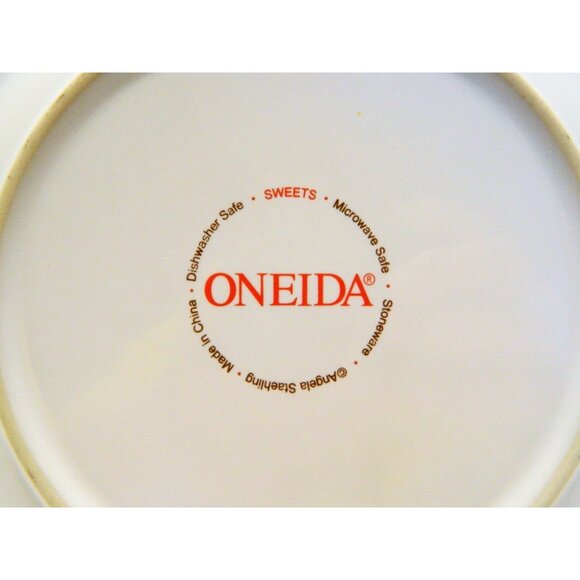 Oneida Sweets Stoneware Plate Chocolate Velvet Cake Dessert 8.25” - Picture 3 of 3
